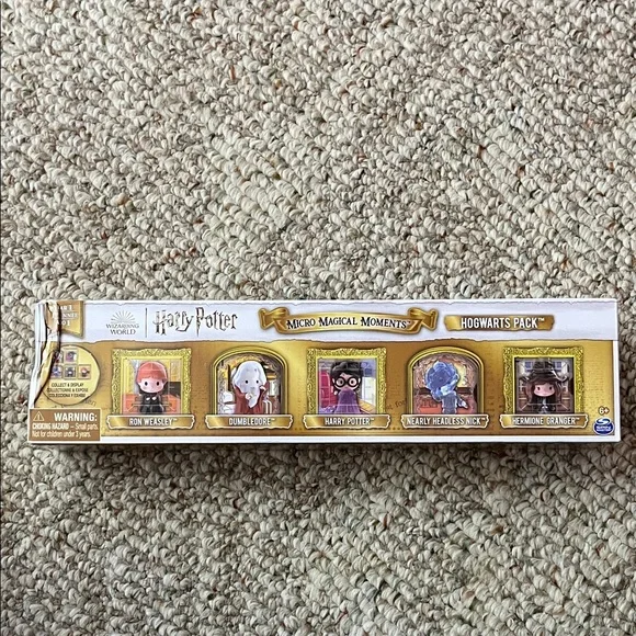 Harry Potter Micro Magical Moments Hogwarts Pack - Picture 1 of 3